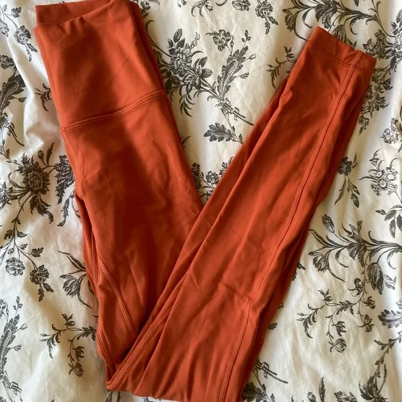 Lulu High rise leggings - Picture 2 of 3